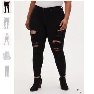 TORRID Sky High Skinny Jean - Premium Stretch Black (size 10)